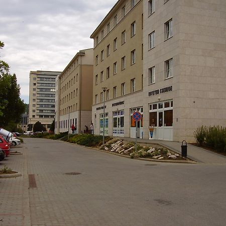 Uni-Hotel Diakotthon Miskolc Exterior photo