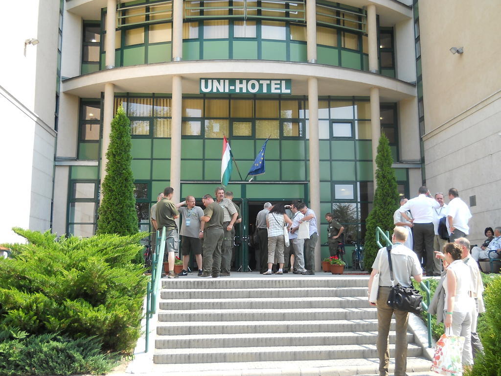 Uni-Hotel Diakotthon Miskolc Exterior photo